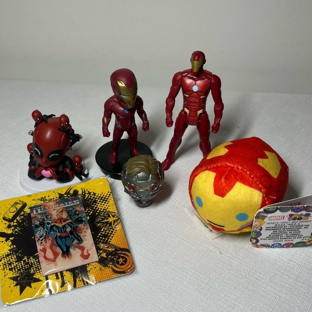 Marvel collection including Lootcrate pin, Funko Guardians Star-Lord, deadpool